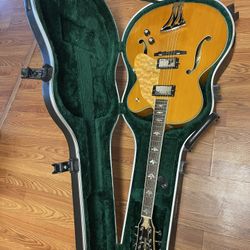 Vintage Washburn Orleans J10 Electric Guitar  Including Case