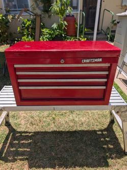Craftsman 4 drawer w/tools!!
