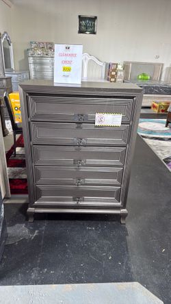 🏠 Empire Furniture  📍 Location: 14240 Fort Street, Southgate, Michigan, 48195 ✨ Transform your home with our stunning furniture collection! From coz