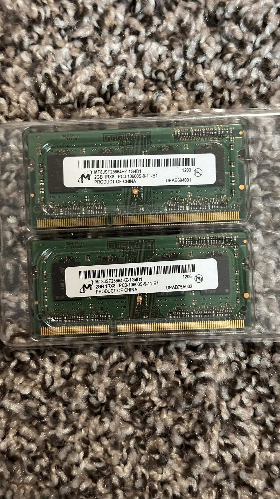 Original MacBook Pro Memory RAM 4Gb 2x2