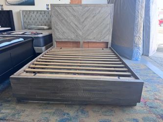 Queen Woden Bed Frame Platform Bed