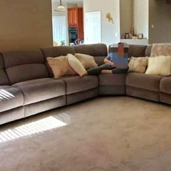 Value City 6-Piece Power Reclining Sectional