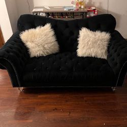 Couch set