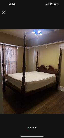 Queen 4 Post Bedframe