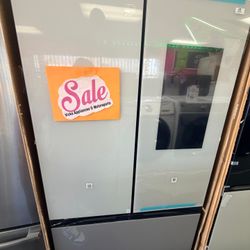REFRIGERATOR 
