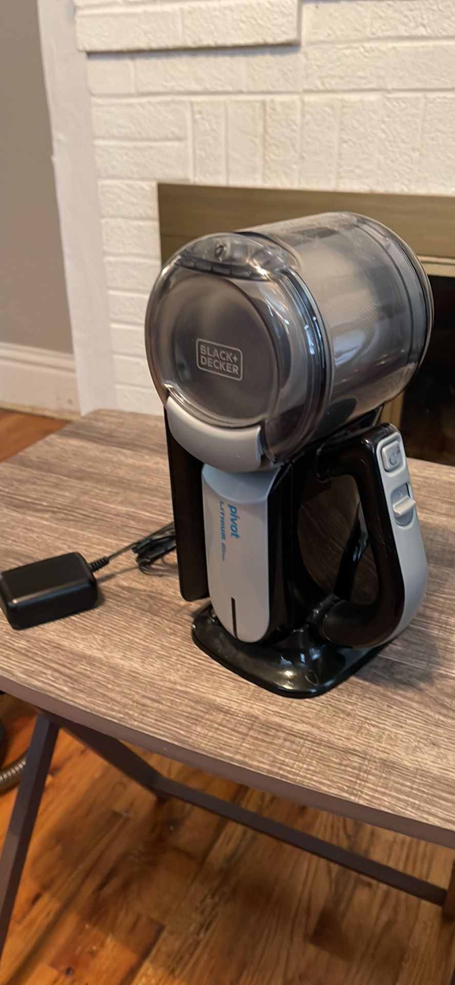 Black & Decker 20V Handheld Vacuum