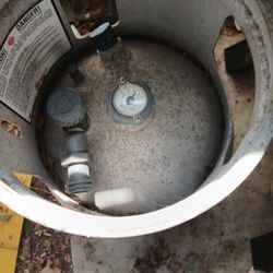 Full Propane Bottle 