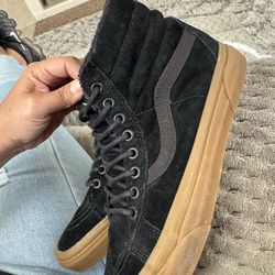 New men’s 7.5 woman’s 9 $40