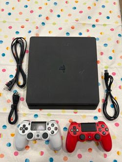 PS4 Slim 500GB Bundle w/ 2 Controllers – Tested & Working