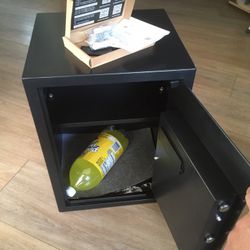 digital keypad safe lockbox