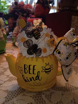 Honey Tea Pot
