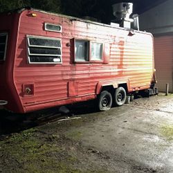 Travel  Trailer 20 Ft 