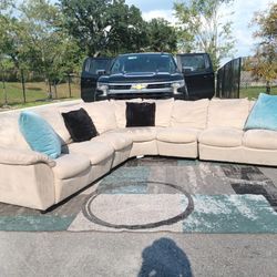 Tan 5 Piece Sectional Couch 