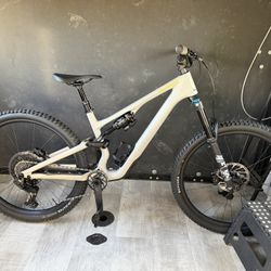 2026 Specialized Stump Jumper Carbon S4 Large