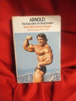 Arnold Swartanegar Book ( Signed )