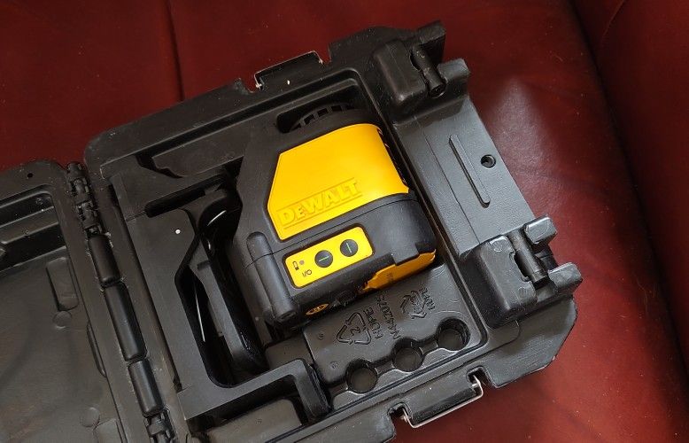 DeWalt Laser Level Excellent With Case