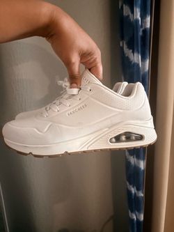 Women’s shoes size 10