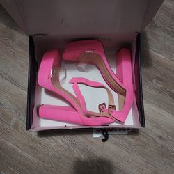 High heel shoes 8 1/2