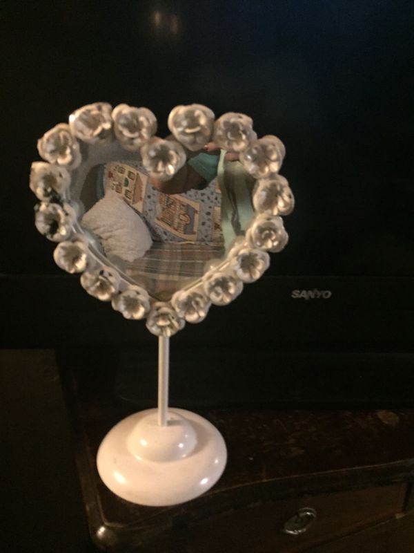 White Rose Mirror Euc For In Topeka Ks Offerup White Rose Mirror Euc Topeka Ks