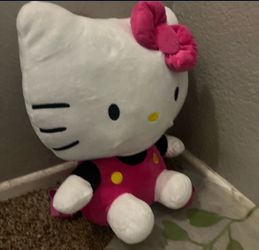 Hello Kitty, plushy perfect for Christmas