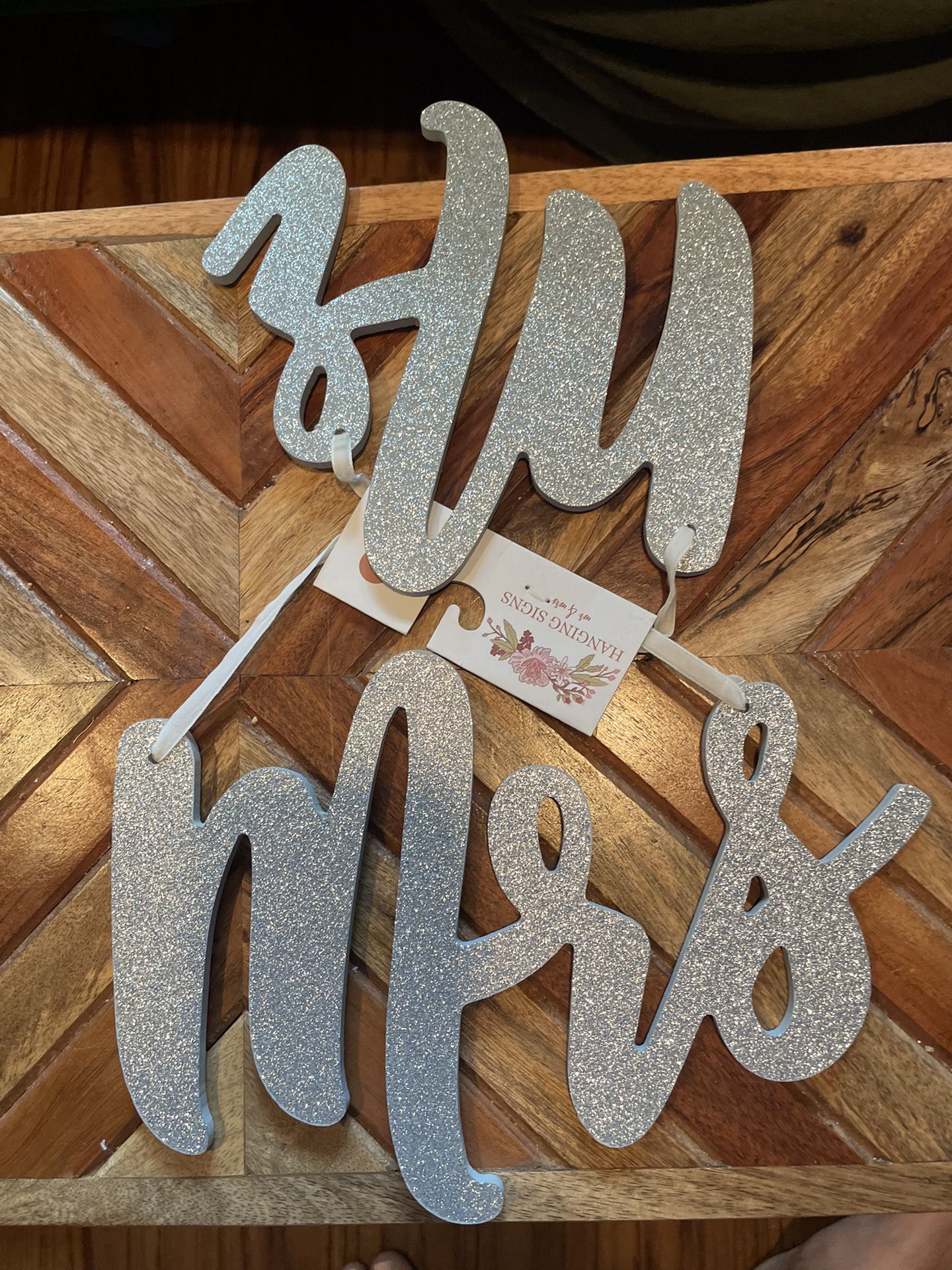 Mr & Mrs Silver Glitter Signs New
