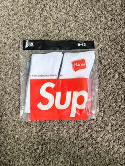 Supreme socks