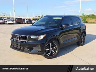 2025 Volvo XC40