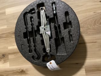 Honda Insight Tool Kit T125/80D16