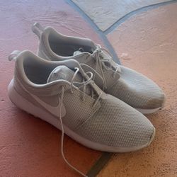 Golf Shoes - Nike Roshe
