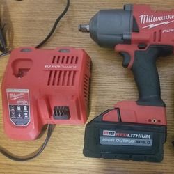 Milwaukee M18 Fuel Impact Wrench Drill 1/2 With 6.0 Battery and Charger 