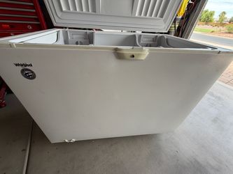 Deep Freezer WZC3115DW 15 cu. ft. Chest Freezer with Large Storage Baskets