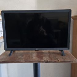 LG 24" TV