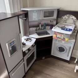 Kids Kitchen