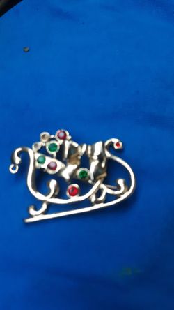 Macy's Christmas pin