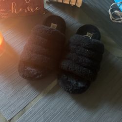 Ugg Slippers Black 