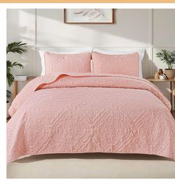 Exclusivo Mezcla 2 Piece Twin Size Quilt Bedding Set, Blush Pink Lightweight Bedspread, Soft Microfiber, Vintage Damask Pattern, All Season Bed Coverl