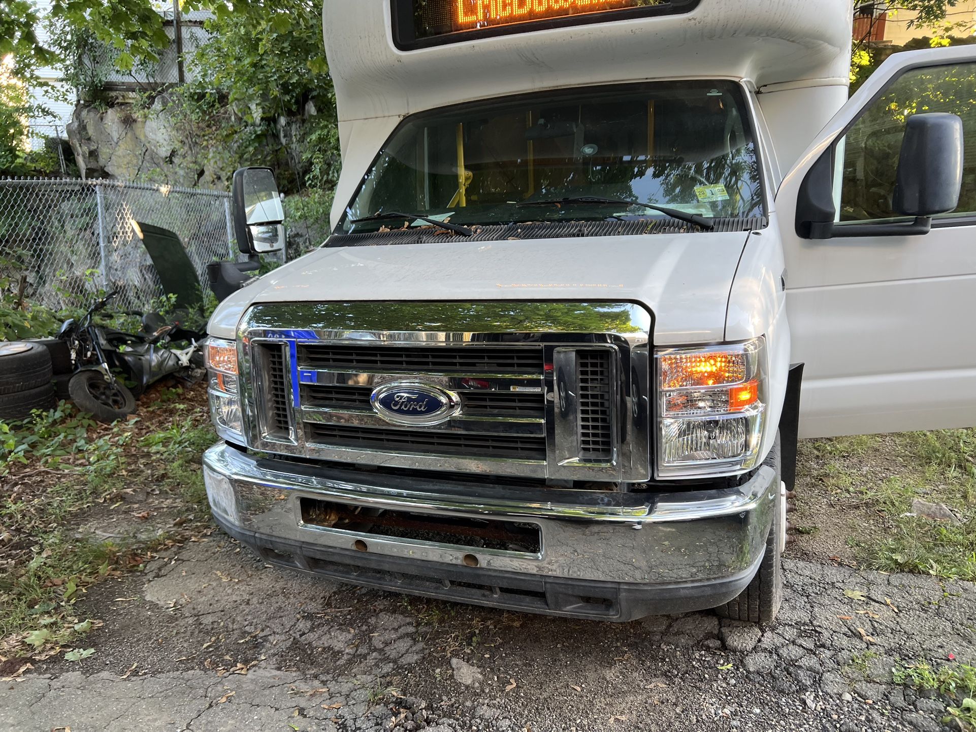 2013 Ford E450