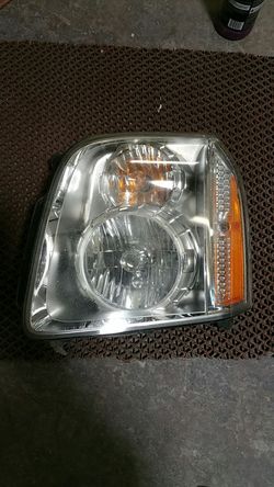 2008 Yukon denali headlight and grille