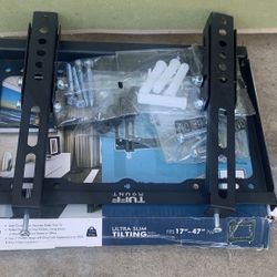 17” To 47” Tilt TV Wall Mount Bracket Support New