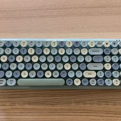 Typewriter Bluetooth Keyboard + Mousepad
