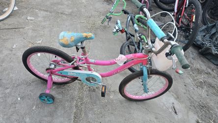 schwinn 18 inch BMX no training wheels 