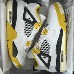 JORDAN 4 Yellow & Black & White 10.5