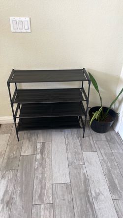 Shoe rack new $10