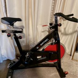 Stationary exercise bike