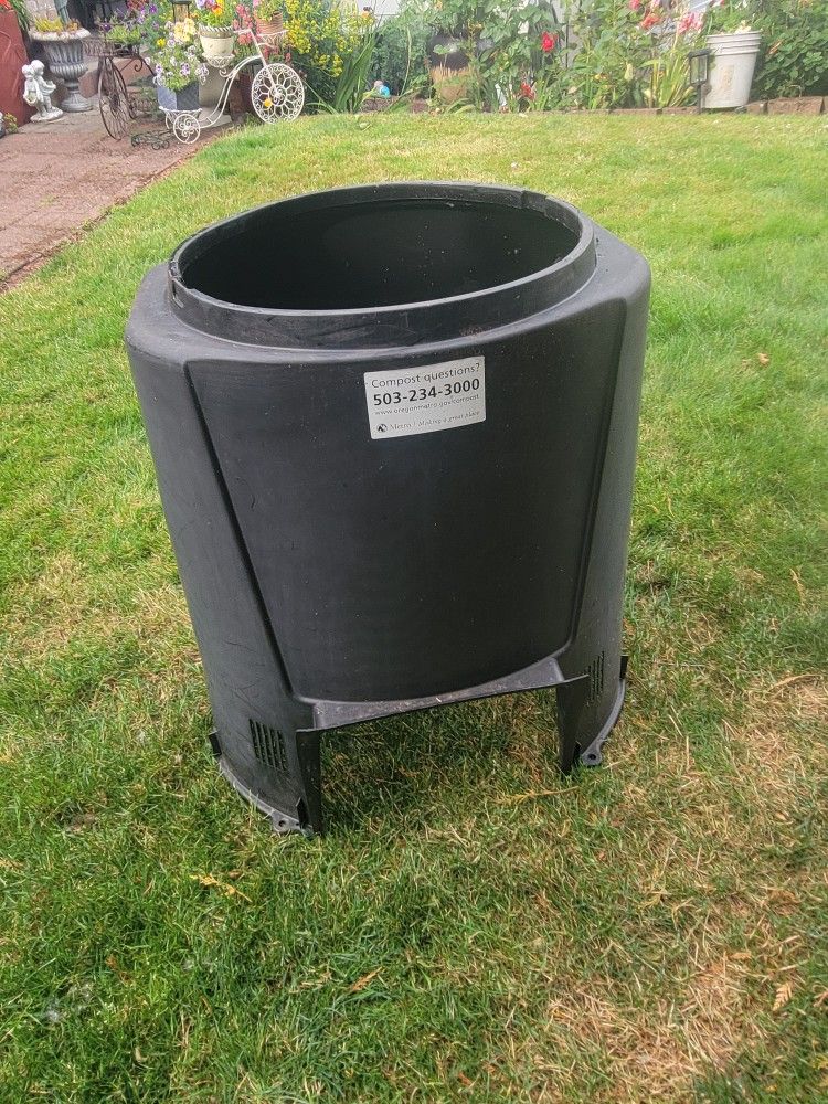 82 Gallon COMPOST BIN 