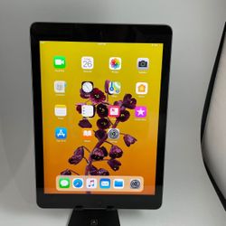 Apple iPad AIR 32GB UNLOCKED 9.7” WIFI -Fully Functional!!!