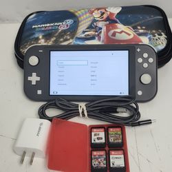 Nintendo Switch Lite W/ 4 Games 