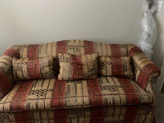 3-Seat Sofa with Throw Pillows