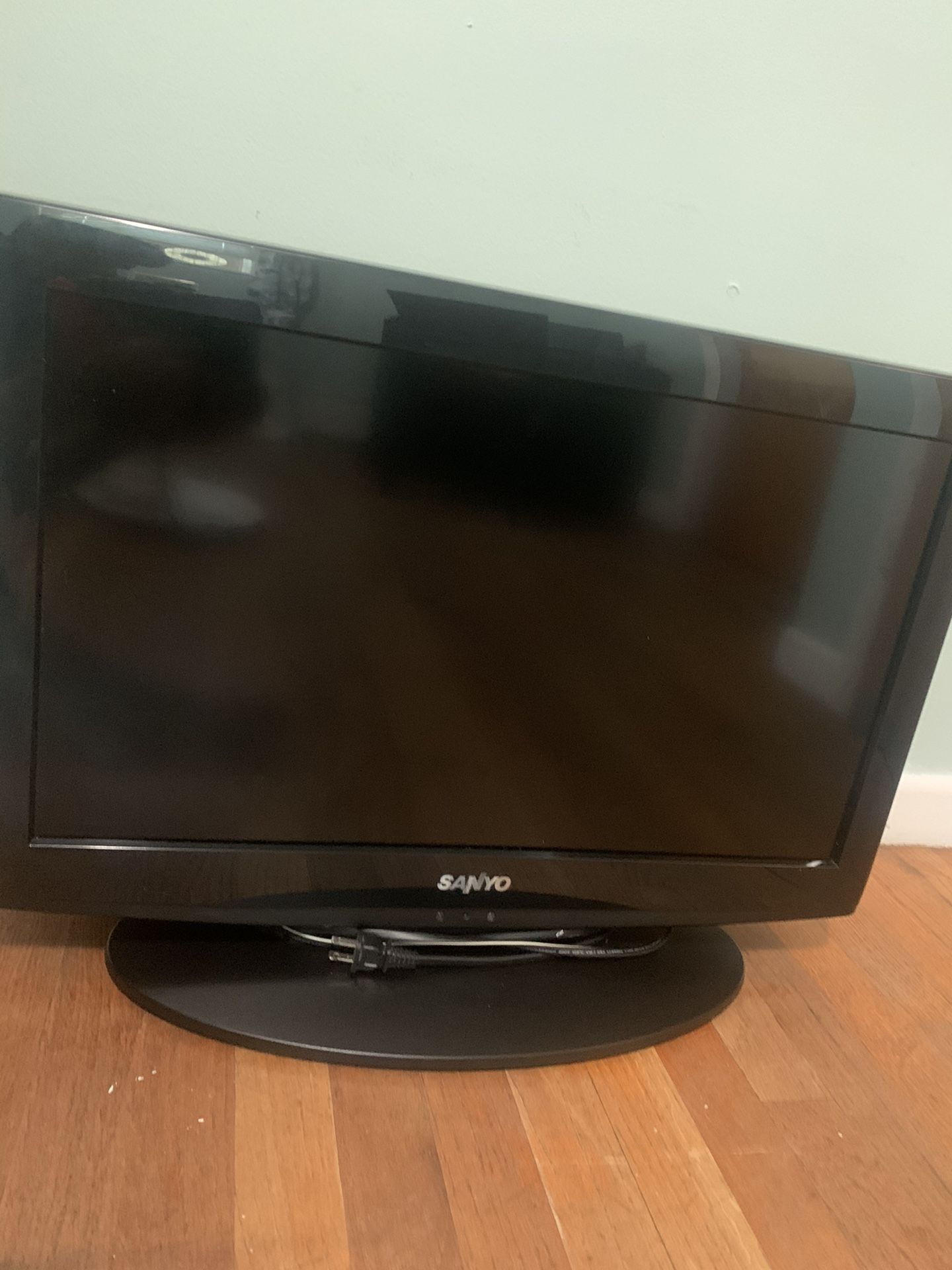 Tv 24 inch