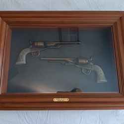 Turner Wall Accessories (Colt Pistols) Wall Decor